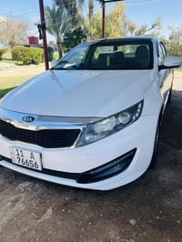 كيا اوبتما للبيع  موديل 2011 رقم بغداد  محرك 2400دوش  مفكوله من ضربه و...