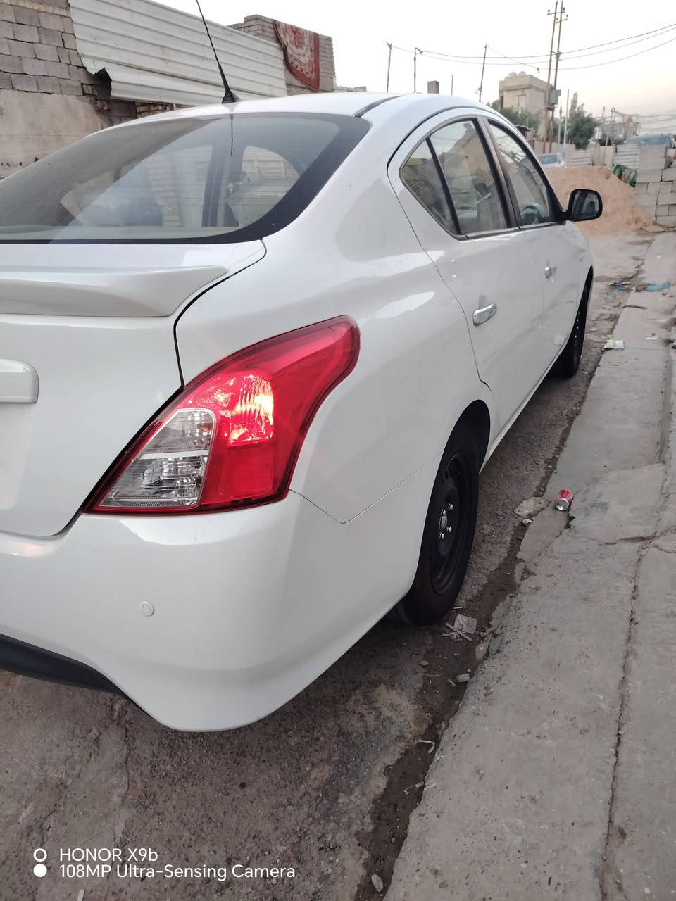 سلام عليكم شباب نيسان سني هندي ابليته زركه موديل 2021 سياره جديده كلش ماشيه 74مكفوله كفاله عامه بيه بارد اصبعين فقط اسبير ما نازل سويجات اثنين سعر 113 وبيه مجال حك الجيه مكان بغداد الزعفرانيه رقم ***********
