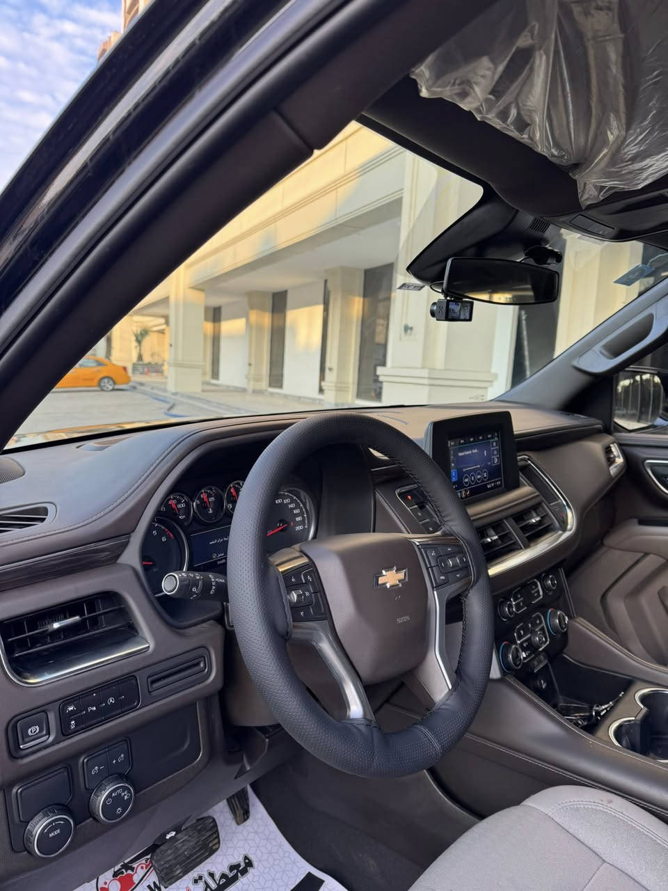 سلام عليكم
تاهو ٢٠٢٤ ls وكاله المنصور ام الضمان مكفولة كفاله عامه ماشية ٣٨ الف كيلو 
مكاني بغداد المنصور 
السعر ٤٩٠ ورقة 
للتواصل / ***********
