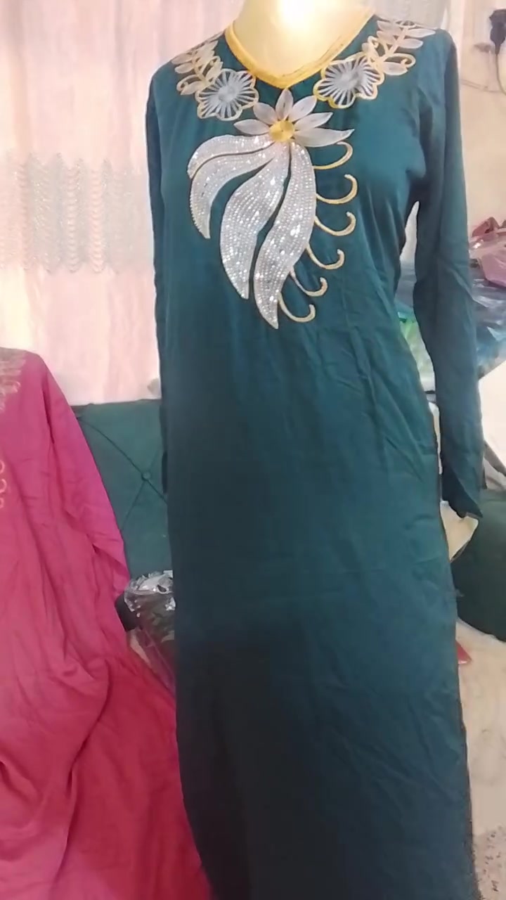 دشاديش كشمير غير مكفول سعر القطعة ب5


**إذا كنت صاحب هذا الإعلان وتريد حذفه لأي سبب، رجاءا أرسل رسالة إلى الدعم الفني**