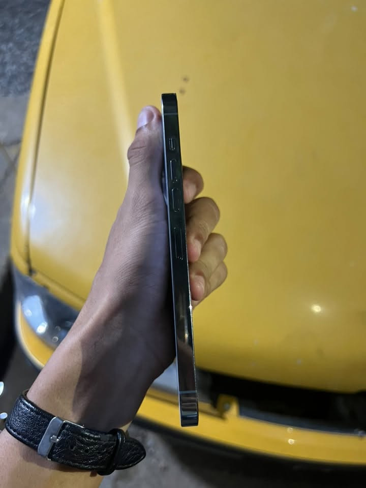 للبيع iPhone 13 bro max– 256GB

- بطارية 81% (أصلية).
- الجهاز يحمل الحرف M.
- نظيف جداً، ممبدل اي شي
- الموقع: بغداد – العبيدي
- السعر: خاص
- الصور حقيقية وتوضح حالة الجهاز بالكامل.

📞 للتواصل: ***********
