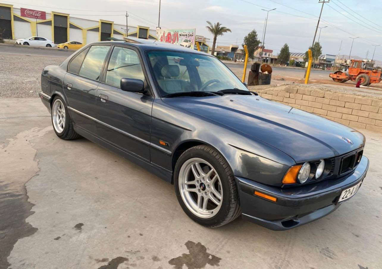 BMW 525سلام عليكم 
لون نطفي
بجم عريض
كشنات جلد كهرب
4 جامات كهرب
سلات كهرب طقتين
موديل 1994
دعميات ام رياضي
وياله حجم 17 ام رياضي جديد
4 تايرات جديد
باتري جديد
منظومة بانزين كامل جديد
تبريد تتفئه
محرك كبس ديجيتال
كهربائيات السياره كلها شغال
صبغ جديد جماليه بدون معجون
الاستفسار *********** أربيل, العراق
