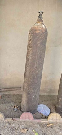 قنينة اوكسجين • للبيع