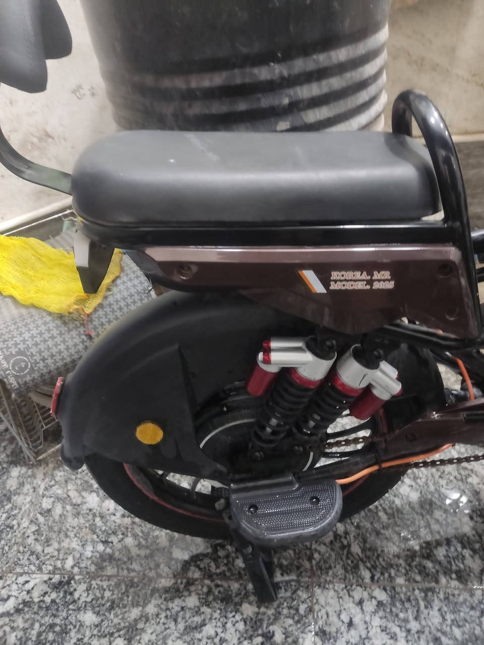 السلام عليكم بايسكل شحن 2026 حجم 20.
داخل الضمان  السعر 375 الف دينار وبي مجال حك الجيتك
عنوان كربلاء -حي النقيب - تواصل ***********
