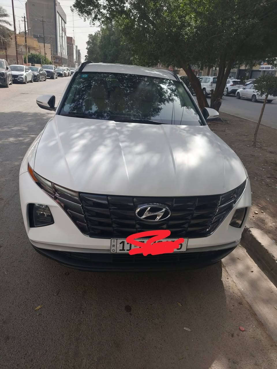 السلام عليكم اخوان سياره توسان للبيع او مرواس سيارة صالون الموديل 23وارد امريكي بدون صبغ بدون تبديل تخم تاير جديد رقم بغداد بااسمي سياره ماشيه 23الف على وضعية الشركه كلشي مامفتوح والاسبير مانازل دومشه جلد كشنات وارضيه سيارة مااذب عليه فلس سياره جاهزه وخير من الله السعر 190 للتواصل*********** واتساب فقط
