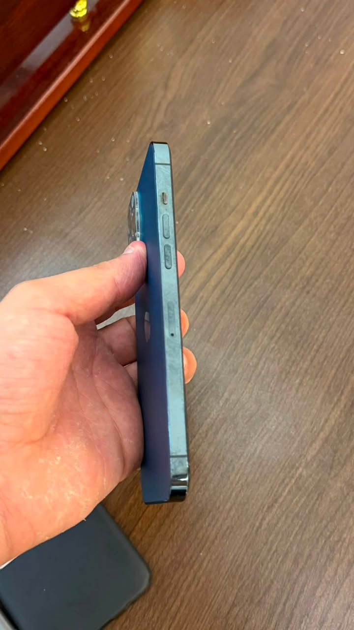📱 للبيع | iPhone 12 Pro Max
🔹 السعة: 128GB

🔹 دبل سيم كارت

🔹 نسبة البطارية: 78%

🔹 الجهاز نظيف جدًا

🔹 غير مفتوح 

🔹 ما يعبر هوا

      السعر٤٢٥ الف وبي مجال

📞 للاستفسار والتواصل:

***********

***********
