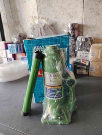 جك رفع سيارات يتوفر لدى ادوات عباس 07724283312