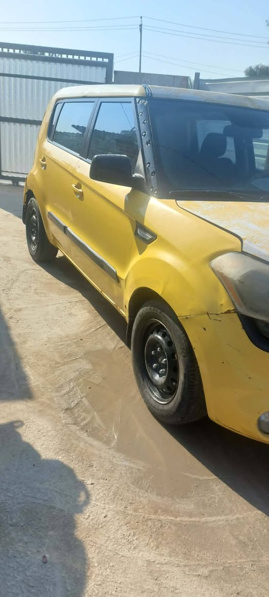 سلام عليكم 
سياره صول 
موديل 12 
رقم انكليزي
سعر 70 وبيه مجال لشراي 
سياره جاهزه من كلشي 
رقم هاتف ***********
رقم هاتف ***********
