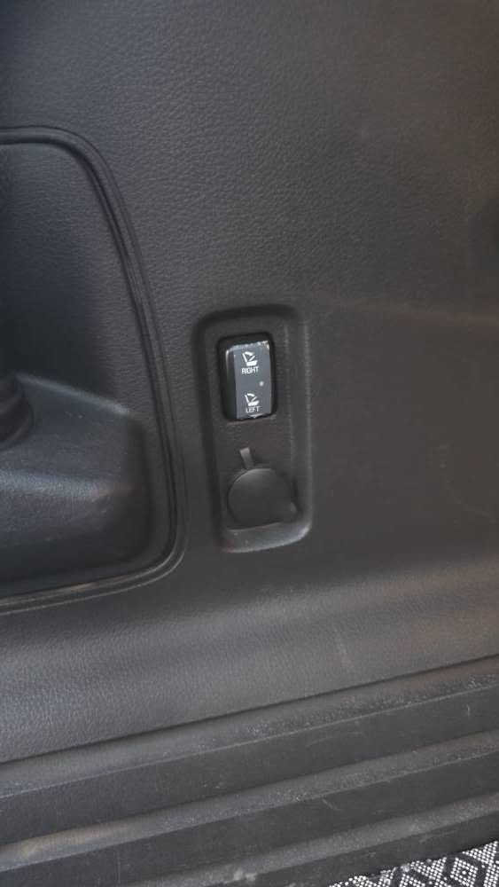 ***********
ڤۆرت ئیدچ مۆدیل2013خلیجی شریکەی نیڤا کلین تایتڵ ناوخەنەیی
بێ بۆیاخ
بێ سارد
مەکینەیەکی لۆکم 
لەسەرداناوە
نمونەلەجوانی
فول فول مواصفات
limitd
شاشەگەورەیە
گێج ئەلیکترۆنیە
دبڵ اکسڵە
کۆشین جلد
کۆشین هیتەر
هه ردووکۆشینی پێشەوە کارەباییە
لیدی دەعامی ئاوێنە گڵۆپە
ئاوێنەی ئیشارەتە
ئاوێنە نیکڵە
لایتی ئۆتۆیە
لایتی زینۆنە بیلادی
حەوت جۆرلیدی ناوەوە بیلاد
ویل18بیلاد زۆرجوانە
کۆشینەکانی دواوە کارەباییە
دەرگای دواوە جەکە لەمسە
سەماعەکانی ئۆدیۆیەزۆربەهێزە
سەنەوی تازەیە
تحدید سورعەیە
زۆر مواصفاتی تر
بەناوی خۆمەوەیە
شوێن کەلار
*********** كالار, السليمانية
