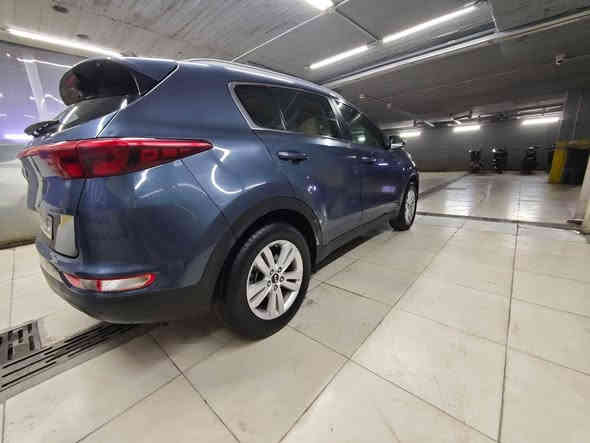 سلام وعليكم البيع 
سبورتج خليجي مواصفات كوريه
ضرر 3 قطع جاملغات خلفيه والباب الخلفي عكس السائق
تبريد قطعتين امامي خلفي
بطارية جديدة
تخم تاير جديد كامل
رقم انكليزي جديد شمالي
موديل 2017
سنويه بااسمي
سعر السيارة 135 ورقة
للاستفسار التواصل على الرقم
***********
