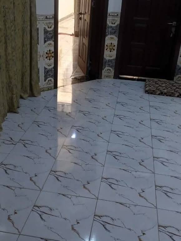 [[بسم الله الرحمن الرحيم]]
🏡     🏘      🏚 

#يوجد_مشتمل_للبيع

#العنوان  الفلوجة 
#المنطقة حي الامين // مقاطعة 17 الف 

#ملاحظة المشتمل يباع عن طريقة مصرف العقاري بمقدمة 15 مليون للشخص لعندة باركود فقط 

✅المساحة : 125م
⬆️ الوجة : 6 وربع م
🏞️النزال : 20م
 
غرف 3
استقبال 
صالة
مناور
مطبخ
صحيات 
الارضية سيراميك 

                       #بناء 🧱 : طابوك 
      
     #شارع 🏞️⬆️⬆️ : 10م كامل الخدمات

  #السعر_محدد_من_قبل_البائع 
    
        
        ⚖️⚖️   نوع الملك : طابو صرف تحويل مباشر  🏙 

            #السعر💰💸:  120 مليون وبي مجال

__________________________________

للأستفسار⛔🖲️ : مراجعة 
🥇#مكتب_الرافدين_للعقار 🥇
العنوان شارع المنجزات تقاطع جامع التقوئ مجاور محطة المتميز المركزية لغسيل السيارات 🚗🚖
__________________________________

#ملاحظة//📋📑 اذا لديك عقار تريد تعرضة للبيع او تريد تشتري عقار قم بمراسلة الصفحة او اتصال على لارقام الموجودة+ واتساب
            
         #للأتصال_او_واتساب 📞  ***********
         #للأتصال_كورك.   📞.      ‏‪***********‬‏

#بيع_وشراء_الدور_السكنية_والزراعية_العقارات_في_مدينة_الفلوجة #مكتب_الرافدين_للعقار_بيع_وشراء_العقارات_بسعر_مناسب
#عقارات_الانبار_الفلوجة
