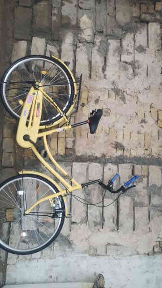 السلام عليكم بايسكل للبيع 150 رايده مكان طفيل اسهلان محافظه بابل التواصل الرقم***********
