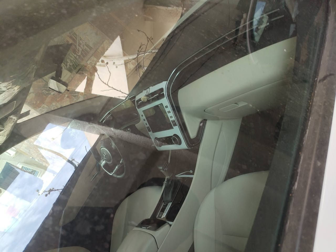 خليجي ابيض ٢٠٢٤ ماشية ٥ الف فقط السعر ٢٢٠ رقم بغداد مكانها بغداد
***********
