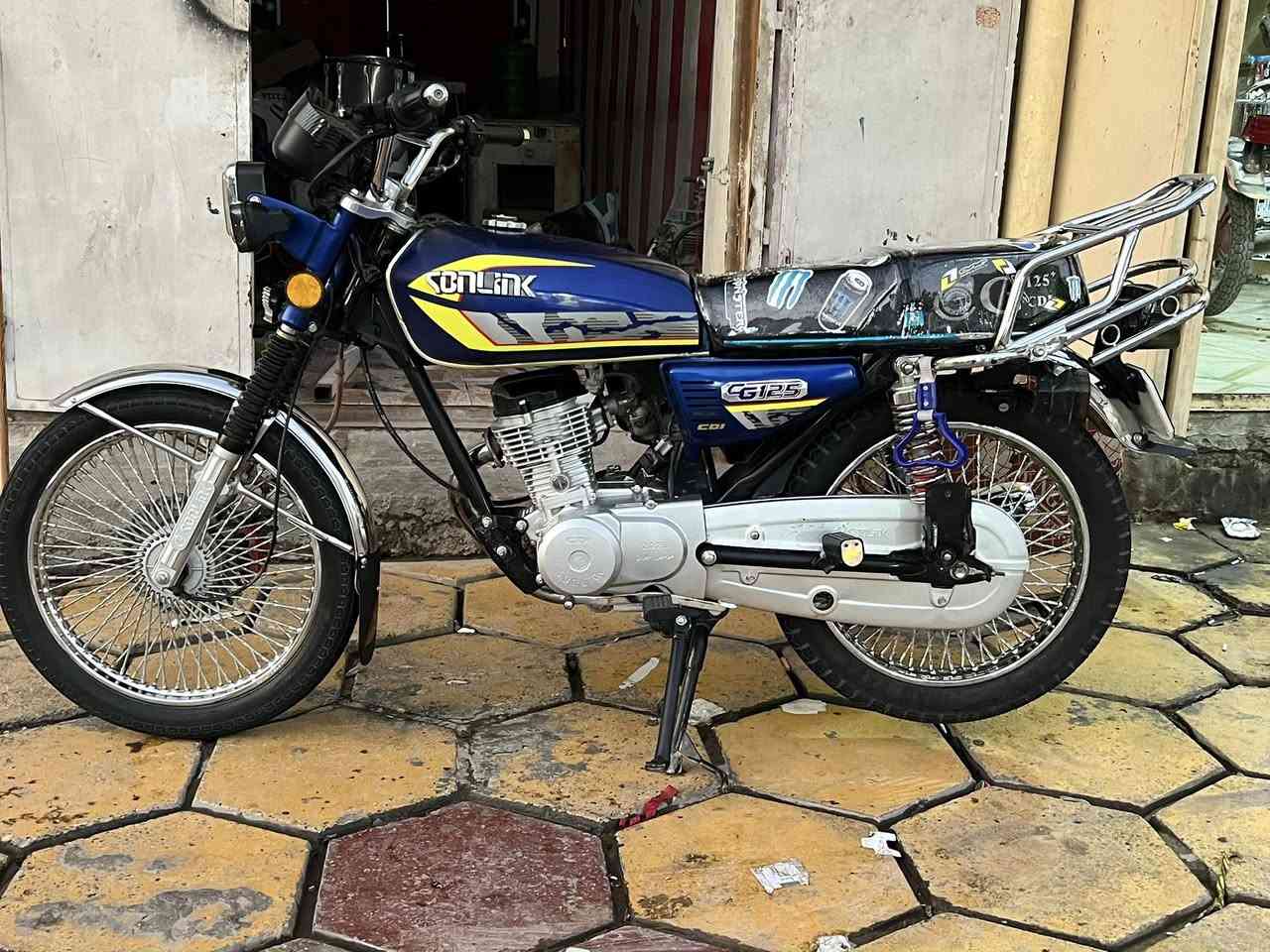 تايكر 25كفاله عامه دراجه فوول سعر 750 وبي مجال بيع او مراوس مكان بلدروز ***********
