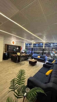 للايجار في السيديه  (مكتب كامل مع الاثاث)  (يصلح مكتب محاماة او مكتب ل...