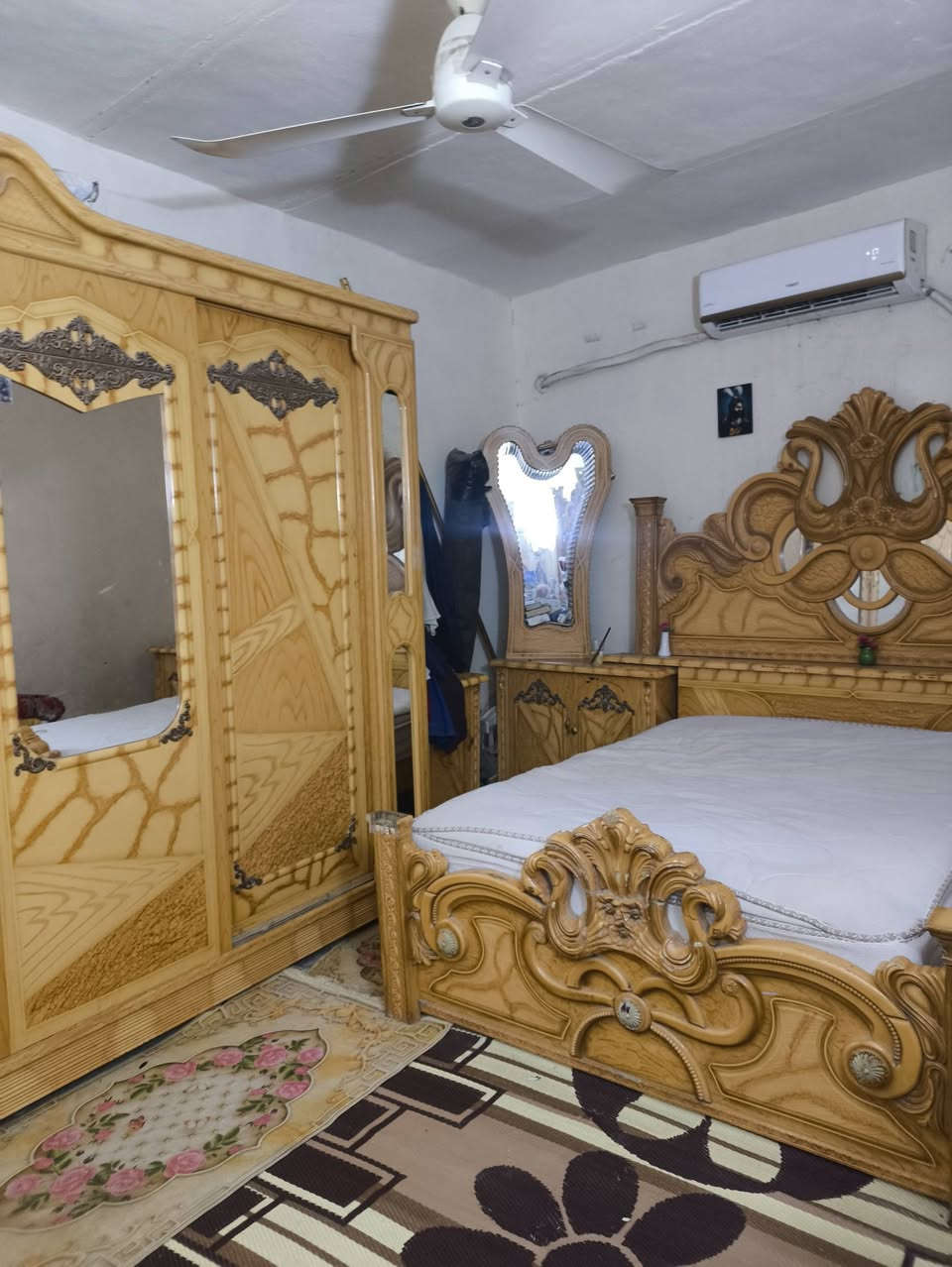 سلام عليكم للبيع غرفه بسعر مناسب عمي هاي للماعده هاي مو مليونين وثلاثه هاي بسعر مناسب للفقير خل يتونس لفقير.
هاذه رقمي وخابر وبيك خير وتدلل//***********//
