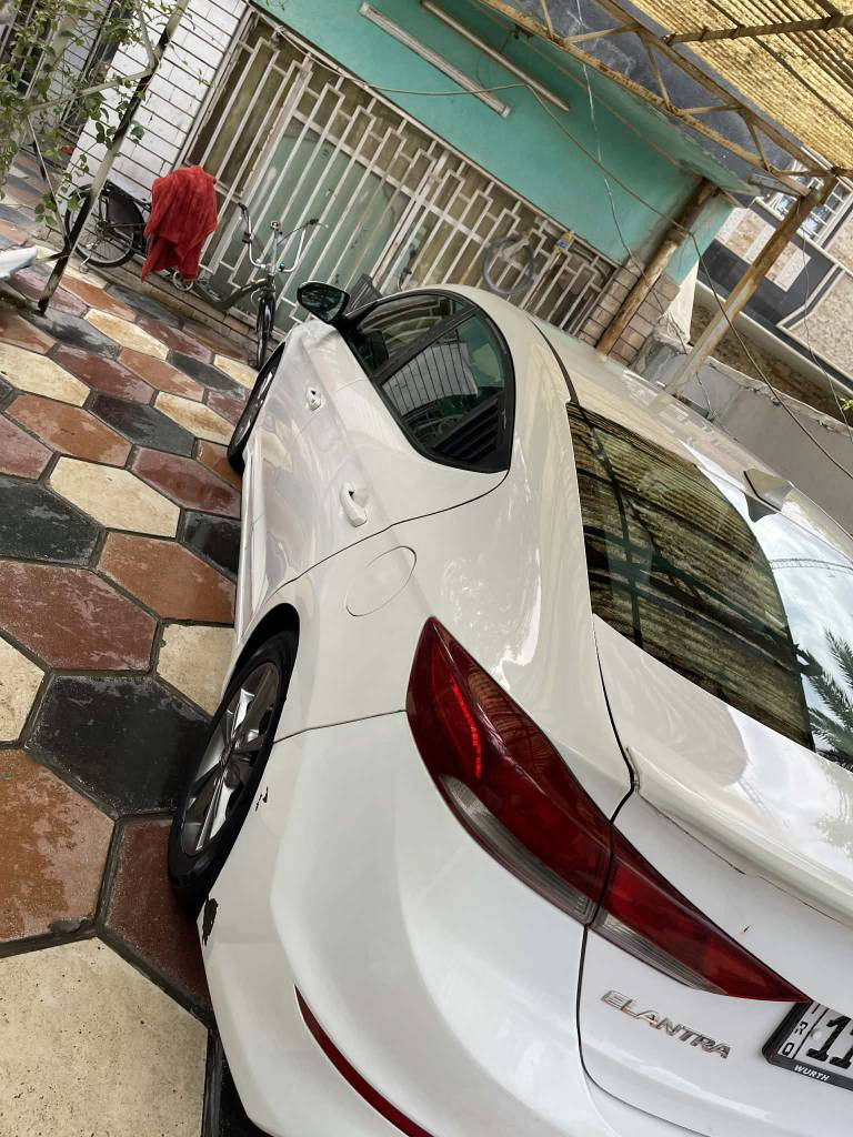 السلام عليكم النترا 2017 خليجي صبغ جاملغ امامي بدون دواخل وبيه تكحيل كير ومحرك مكفولات تبريد ثلج رقم بغداد بأسمي السعر 125 مكان السيارة بغداد حي الخضراء *********** بغداد, العراق
