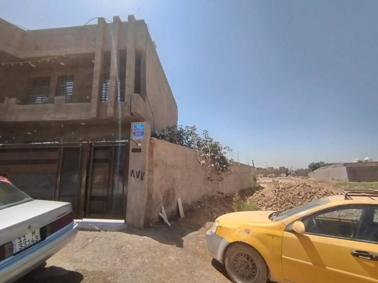 السلام عليكم
بيت مساحه 325 سند 25
اقرار محكمه
بناء طابوق وشغل درجه اولى
ماء كهرباء شارع 10 متر 
بغداد / جسر ديالى الجديد / الكرغوليه
سدة جبور الاولى / شارع معمل ابو غزوان القديم
للتواصل خاص
***********
***********
