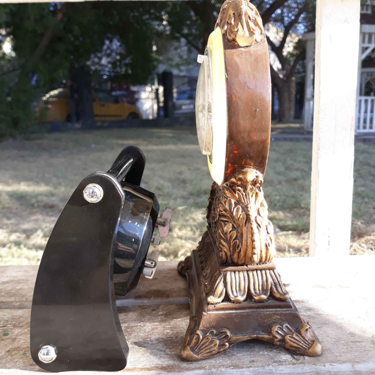 شاعتين وحدة صينية سودة تكويك ذات منبه و جرس استيراد الاجهزة الدقيقة و الاخرى صينية كوارتز منصوبة ع تمثال مصنوع من مادة الخزف بدون جرس  

قطع جميلة جدا 

مكفولة من اي عطل او خلل تعمل 100 % يوجد توصيل لكل محافظات العراق 

كما موضح في الصور و الفيديو

السعر مباشرة على الخاص


**إذا كنت صاحب هذا الإعلان وتريد حذفه لأي سبب، رجاءا أرسل رسالة إلى الدعم الفني**