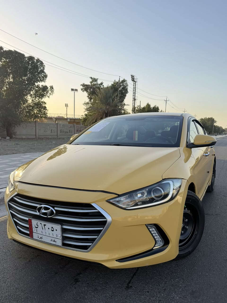 السلام عليكم النترا 2018 رقم بغداد تحويل مباشر السعر ( 118$) مكانها بغداد *********** وارد امريكي بيها طخه بين البابين 
ومصلحات فقط الباقي مكفول سياره ليبل واحد بجم كبس لغود شواصي محرك وكير مكفولات محرك 2000دوش كير AT سياره جاهزه بدون نقص تبريد ثلج صدر جديد تخم تاير جديد الشراي يتصل
