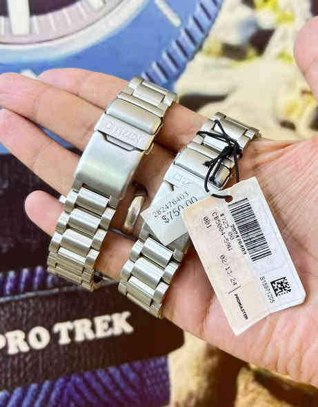 سيتزن سكاي اير بايلوت
مستخدم / ضمان 6 اشهر
قطـر السـاعـة 46 / ايكو درايف
رقم الموديل CB5004-59W
راديو كونترولد / منبه / توقيتات دولية
-----
للاستفسار واتساب ***********
العنوان / م الصدر شارع الداخل ق12
#اوسكار #الاصلي_والمضمون_فقط
تليگرام https://t.me/OscarForWatches
