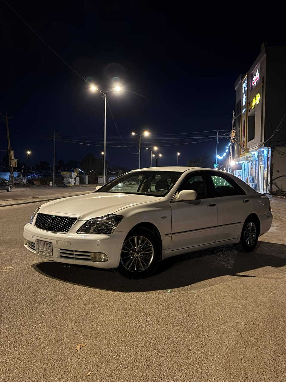 هاي الحلوة موديل 2003 اصل
مدفوع گمرك وضريبة باقي فلوس رقم بس 
بأسم شخص واحد تريد وكالة تريد بصمة 
كفالة من الگص والعيب الشرعي بس 
بيها ضربة بالجنطة 
مواصفاتها عادية 
تحويرة نجف فوك وجوة 
تخم تاير 
غرفة جديدة كلش 
مكانها بالنجف 
سعرها بدون عملة قفل ١٠٨
***********
