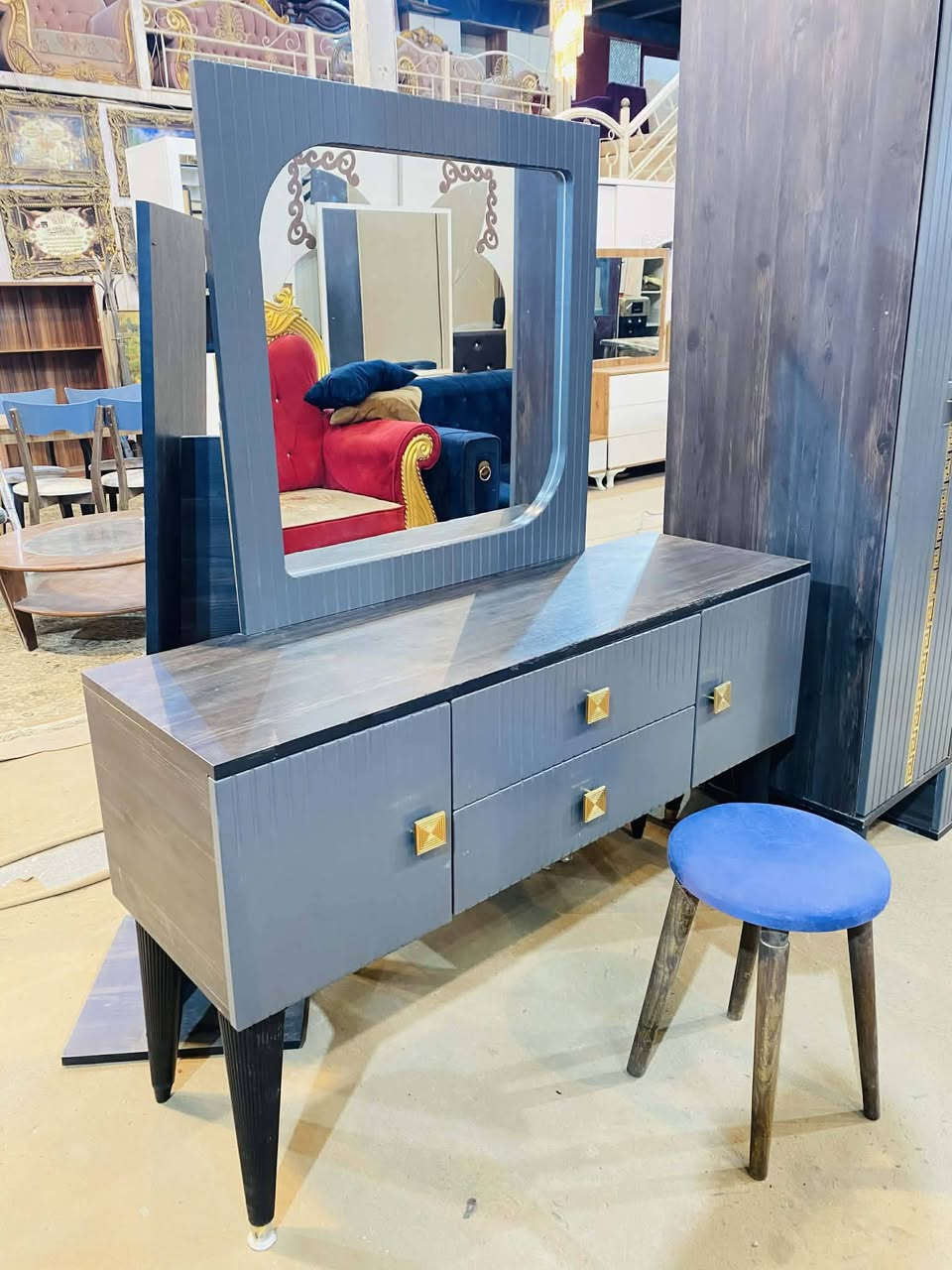 غرفة نوم تركي مستعمل
تتكون من👈 8 👈 قطع 
نضام أبواب 6 باب🚪
نضافة 90/95%💯✌
السعر 👈 750👈 ألف فقط 
مع نقل وشد داخل بغداد مجاني


**إذا كنت صاحب هذا الإعلان وتريد حذفه لأي سبب، رجاءا أرسل رسالة إلى الدعم الفني**