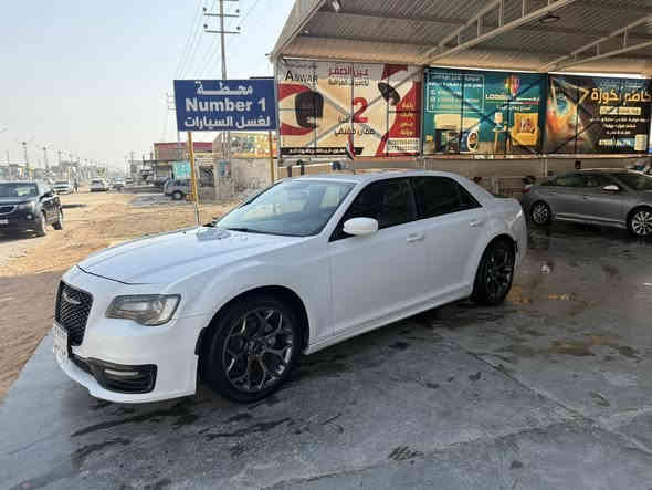 السلام عليكم 
للبيع اوباما 2014 فول مواصفات (كلين تايتل) محدث 2020  بيه  بارد قليل كلش باب خلفي  تحويل او وكاله السعر 190 وبيه مجال 
***********
