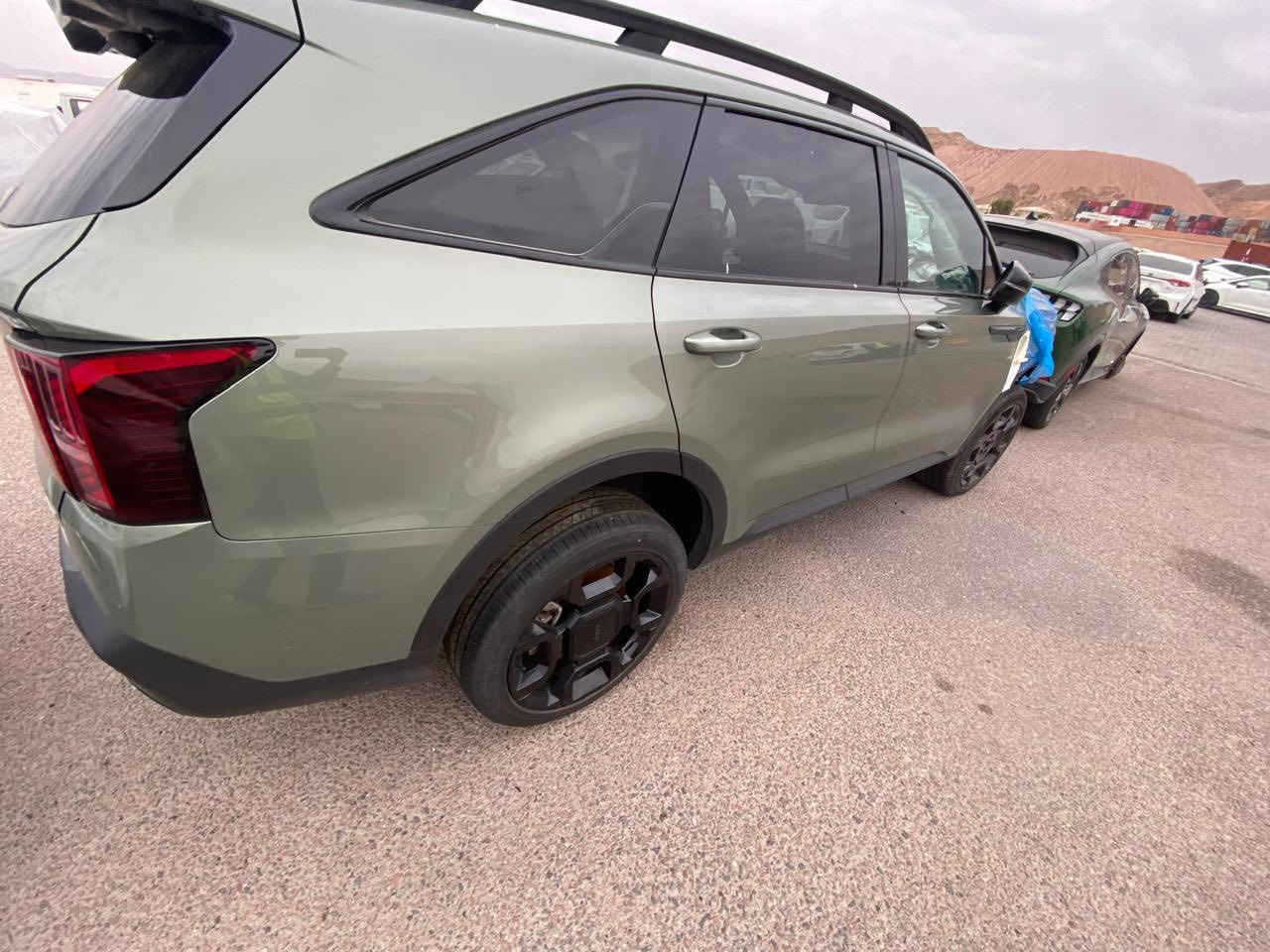 بلاش بلاش🔥🔥
215ورقه$ 

لمن لديه كتاب شهداء 

سورنتو sx pristig x_line Awd 

اعلى فئه بل سورنتو 

سكف كنتاره كامره وسطيه بدال لمرايه 

كشنات جلد طبيعي تبريد تدفئه امامي +تدفئه خلفي 

محرك 2،500تيربو المرغوب 

قصعتين بارد فقط 

السياره موجوده بل حره 

***********
