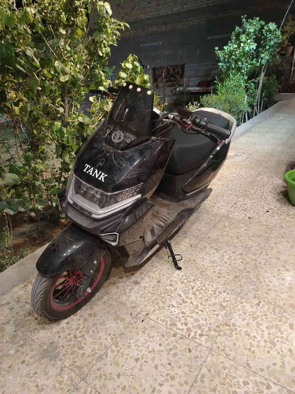 سلام عليكم
دراجه شحن استعمال اقل من شهر
٦ بطاريه
نضام بك
موديل ٢٦
بطاريات جديد طك جيس
مراوس دراجه يراني سكنس 
*********** 
بغداد جسر دياله
