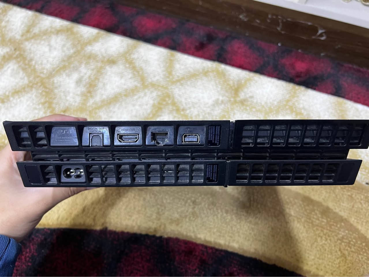 السلام عليكم..
بلي 4 فات ممفتوح الجهاز ذمه اخو الجديد ويا يو بي اس 800 منفذين اصلي ممستعمل قليل كلش ويدات ثنين جدد واقراص ثنين من اقوى الالعاب البلي بي حساب امريكي اونلاين السعر 200 مابي مجال 
العنوان: نجف حي الجامعه 
للاستفسار: *********** النجف, العراق
