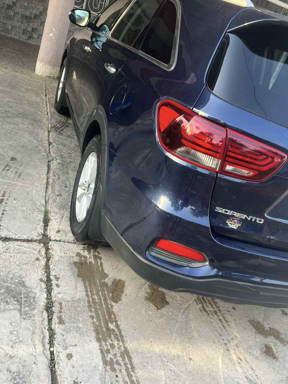 سلام عليكم سورنتو موديل 19 أمريكي حادثهه چاملغ وبنيد بدون دواخل كفاله گير ومكينه فول من عدى الفتحه المكينه 2400 5 راكب تبريد قطعتين ماشية 58 ك حقيقي بسمي شخصياً رقم الهاتف *********** واتساب
