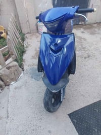 دراجتين للبيع شغلات محتاجات بطاريات كهربائيات شغاله هندر غير شغال ابيع...