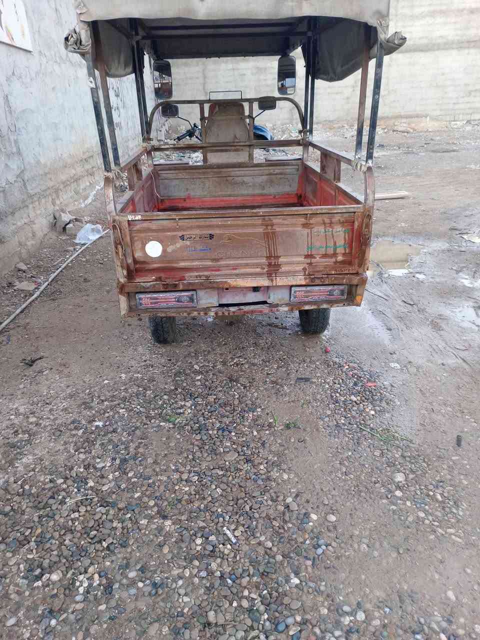 للبيع موديل 17محرك 22شرط كهربائيات شرط السعر مليون 100وبيه مجال الاتصال على الرقم ***********
