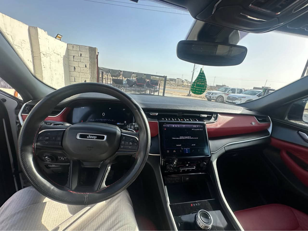 جيب كراند شيروكي التيتود بلاك ادشن الموديل2023خليجي  سياره ماشيه54  لون ابيض محرك 6سلندر ..3600حجم محرك خمسه راكب دواخل احمر ابلاد وكاله هارلم دفع رباعي رادار امامي مع مانع تصادم تحذير الخروج عن المسار فتحه بالسقف نقطه عمياء  شاحن وايرلس كير شفتات بالستيرن باب خلفي كهربائي تشغلين عن بعد  شاشه لمس  اطفاء محرك اوتو عند وقوف رقم اربيل بااسم شركة سياره مغلفه نانو بلكامل  تخم تاير جديد  كامره خلفي حساسات خلفيه الكشنات تدفئه وتبريد لمس الاستفسار *********** البصرة, العراق
