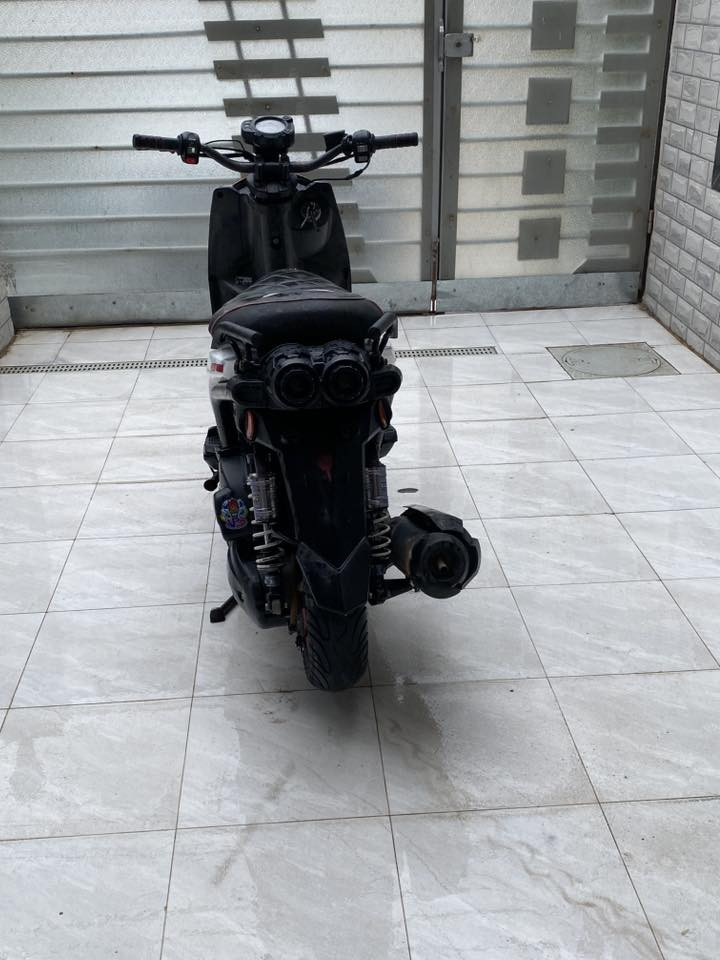 سكنس للبيع  مزوده يدات وكلجات ودبلات كله رياضي جاهزه للاخير لايت زنون 3وضعيات ب750وبيها مجال  رقمي ***********مكاني حله نادر
