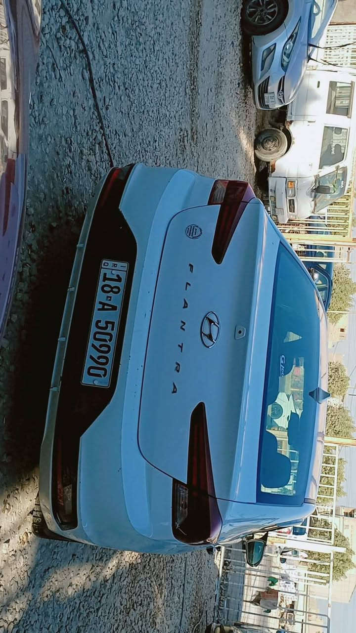 النترا موديل ٢٠ فول مواصفات فتحه بصمه كشنات جلدكير اي تي حادث جاملغ وبنيد مكانها حله بابل سياره جاهزه من كلشي مكينه كير حداديه 
معرض الخفاجي لتجاره السيارات الحديثه 
ترهم بمقدمه 90 ورقه والباقي اقساط
للستفسار ***********
