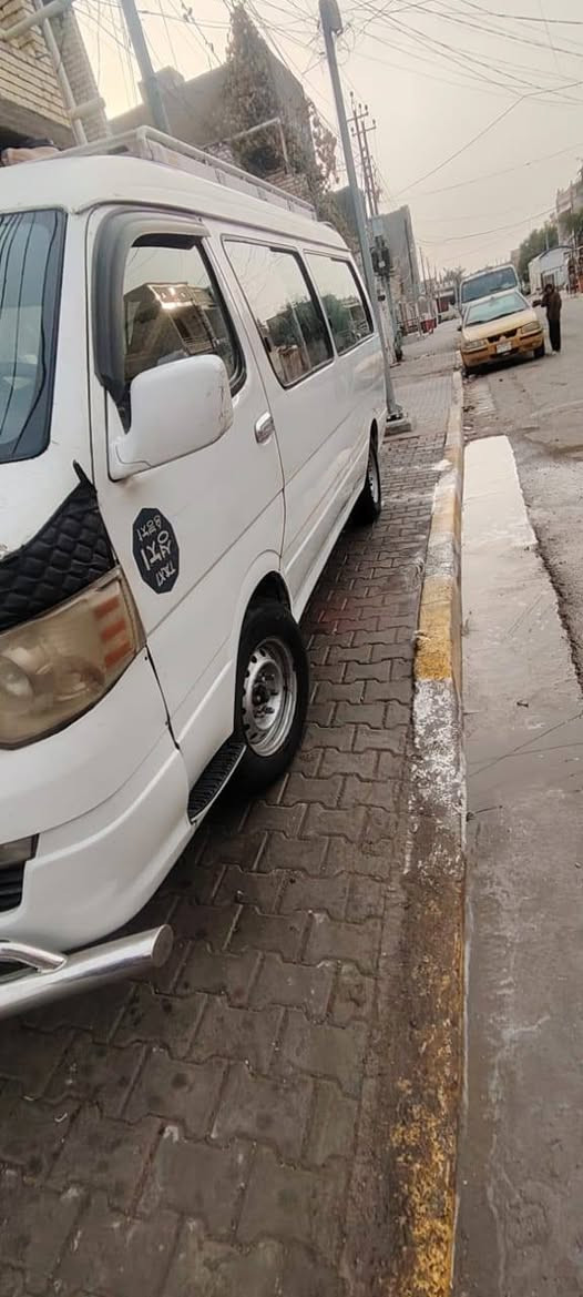 سلام عليكم اج وان للبيع موديل 2014
مكينة وكير خير من الله كهرباء كله شغاله صدر جديد  دوشمه نظيفة رائده 80  وبيه مجال 
***********
