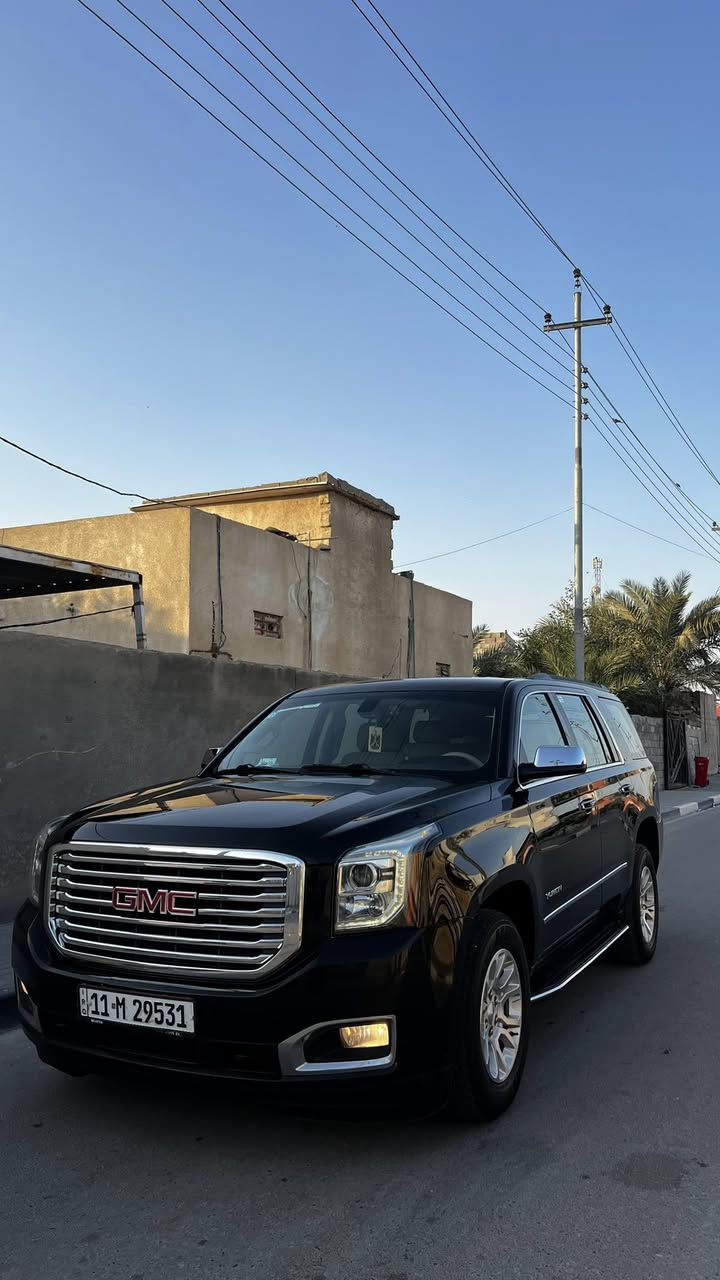 السلام عليكم 
يوكن للبيع الموديل 2018
السياره خليجي مكفوله كفاله عامه ماعده بارد قليل موضح بل فحص والباقي كله كفاله 
السيارة مغلفة ppf حماية السياره كلها 
السياره كير مكينة بل كارتون السياره ما متعوبة تجي وتشوفها احلى من الصور ماشيه 135 كم مواصفات sle معروفه باب كهرباء كراسي كهرباء دواسات بانزين كهرباء ومرايات شفط السياره حساسات تشغيل عن بعد شاشه جبيره قاصه وبيها بـَـعد مواصفات هوايه بيها لايتات زنون كلش قوي عالي ناصي غرفتها نضيفه دوشمه جلد قبل 6 اشهر مشتري تخم ترايات جديد السياره ما ناقصها شي يعني تاخذها ما تذب عليها ربع السياره رقمها بغداد باسمي تحويل ثاني يوم 
السعر ب 370 وبيها مجال قليل مكان السياره البصره الزبير
للتواصل والاستفسار اكثر اتصل على الرقم ***********  #تاهو #يوكن #بيع #شراء #العراق #البصرة #بغداد
