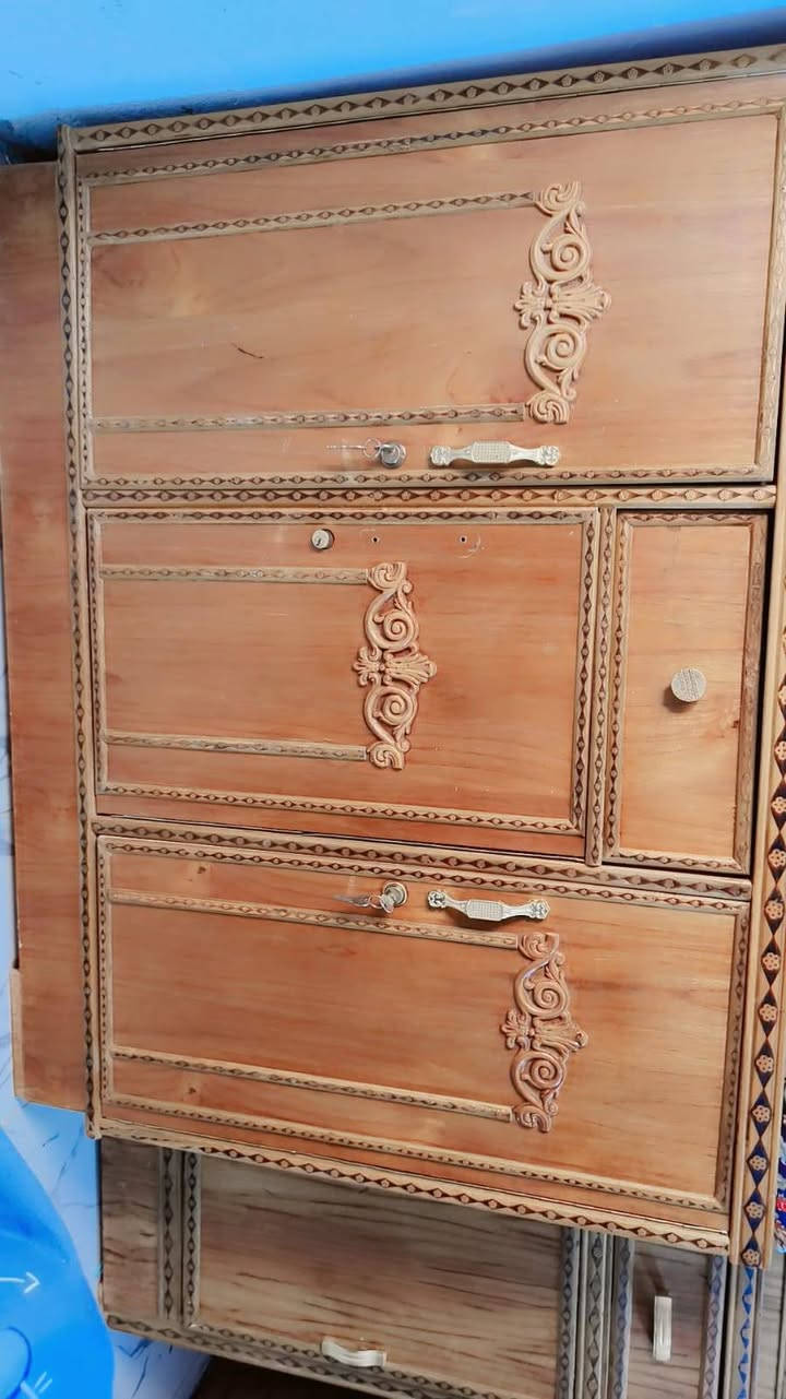 سلام عليكم عندي غرفه وياها بوفيه للبيع السعر 700 قفل حطاطه وجديده صارها شهر وتجون وشوفون


**إذا كنت صاحب هذا الإعلان وتريد حذفه لأي سبب، رجاءا أرسل رسالة إلى الدعم الفني**