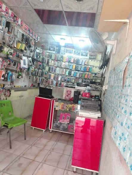 محل مبايلات كامل للبيع لعدم التفرغ الحيرة الشارع الطولي ***********واتساب
