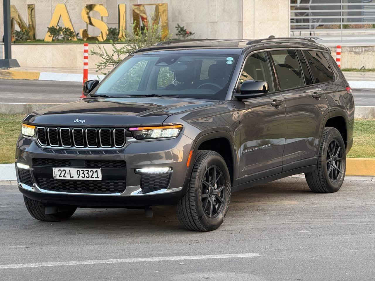 للبيع –
جيب كرانـد شيروكي L
..2022 (7 راكب) – وارد أمريكي 🇺🇸💰 السعر: 31دولار 💵�
📍 الموقع: بغداد 
📞 للاستفسار: ☎️ ***********
🔹 المواصفات:
⚙️ المحرك: V6 سعة 3600
📏 العداد: 67 ميل
🚘 رقم: أربيل بأسمي 
📄 وكالة أوتحويل شرط 
✨ الإضافات والمواصفات المميزة:
تشغيل سياره بصمه ..
🛡️  مانع تصادم
🚨 مانع تصادم خلفي
🎥 شاشة لمس مع كاميرا دوارة
🗺️ نظام خرائط (GPS)
⚙️ كير شفتات بالستيرن
💡 مصابيح أمامية وخلفية LED
💺 مقعد السائق كهربائي
🧼 دواخل جلد
👨‍👩‍👧 مقاعد منفصل (7 راكب)
📶 بلوتوث + محدد سرعة (Cruise Control)
🔊 حساسات خلفية
🛠️ الملاحظات:
🔧 حادث : دعامية  فقط
صور الحادث بالمنشور..
💥 إيرباك ستيرن
✅ السيارة جاهزة من كلشي 
💰 السعر: 31💵
