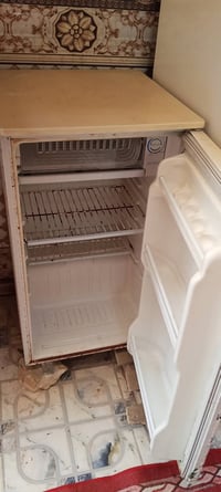 ثلاجة • نجف • للبيع