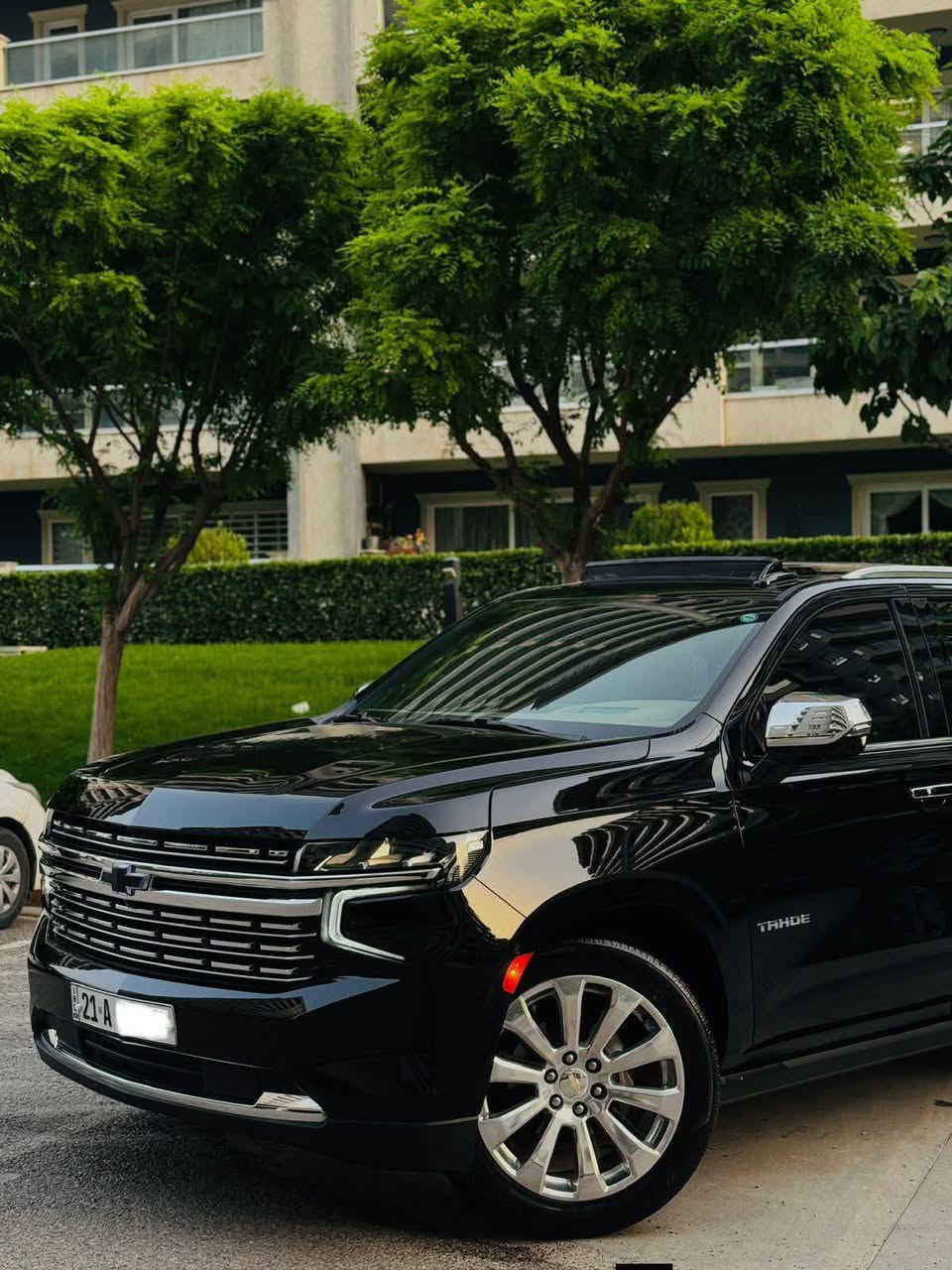 تاهو بريمير 2022 وكالة المنصور
‏‎علامه سوده فول فول مواصفات جگات

‏‎الموديل : 2022 ( خليجي )

‏‎اللون : اسود 

ماشييه 90 كم حقيقي كل غراض بلادي موجود

‏‎جكات كهرباء

‏‎ جكات تصعد وتنزل 

‏‎اربع كامرات

‏‎حجم المحرك : 5300 Cc

‏‎عدد الاسطوانات : 8 اسطوانات ( 8 سلندر )

‏‎المواصفات : 

‏‎* سقف بانوراما 

‏‎* المقاعد كهربائية تدفئة و تبريد

‏‎* مقصوره الركاب من الجلد الفاخر + خشب ملكي 

‏‎* شاحن وايرلس لاسلكي

‏‎* نظام الرؤيه : 5 كامرات رؤيه شامله ( BIRD VIEW )

‏‎* نظام التعليق مستقل

‏‎* كشنات ميموري خزن

‏‎* نظام الصوت BOSE سماعات عدد 10

‏‎* دوسات كهرباء + اناره LED

‏‎* نظام سحب مقطوره تحكم كامل + كامرة لرؤية المطوره

‏‎* داتا شو

‏‎* تشغيل بعد 

‏‎* 5 بصمات 

‏‎* تحديد مسار 

‏‎* لد امامي 

‏‎*مري شفط 

‏‎* 4 كامرات 360 درجه 

‏‎* رادار 

‏‎* جنطه ذكيه بلقدم تنفتح وتنسد 

‏‎* ويل كروم 22 حجم وعليها تخم تاير 

‏‎* شاشات خلفيه 

‏‎* جميع الكشنات كهرباء

‏‎* كشنات تدفئه تبريد 

‏‎* دوسات شفط 

‏‎* شاحن واير ليس

‏‎* ثلاجه 

‏‎* جميع المقاعد يوجد مخارج يوبي اس 

‏‎مكان :ديالى 🍊 

مكفول بدون صبغ بدون بارد

جديده  كلش الله 

رقم صاحب سيارة ***********
