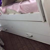 مكاني سيف سعد • أبيض • أثاث أطفال