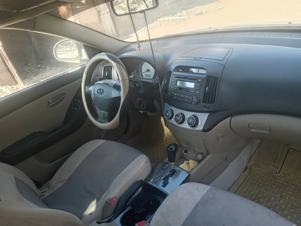 النترا ٢٠٠٩ لون ذهبي محرك كير حداديه مكفولات رقم اربيل سعر ٤٠ اتصل وتدلل ***********
