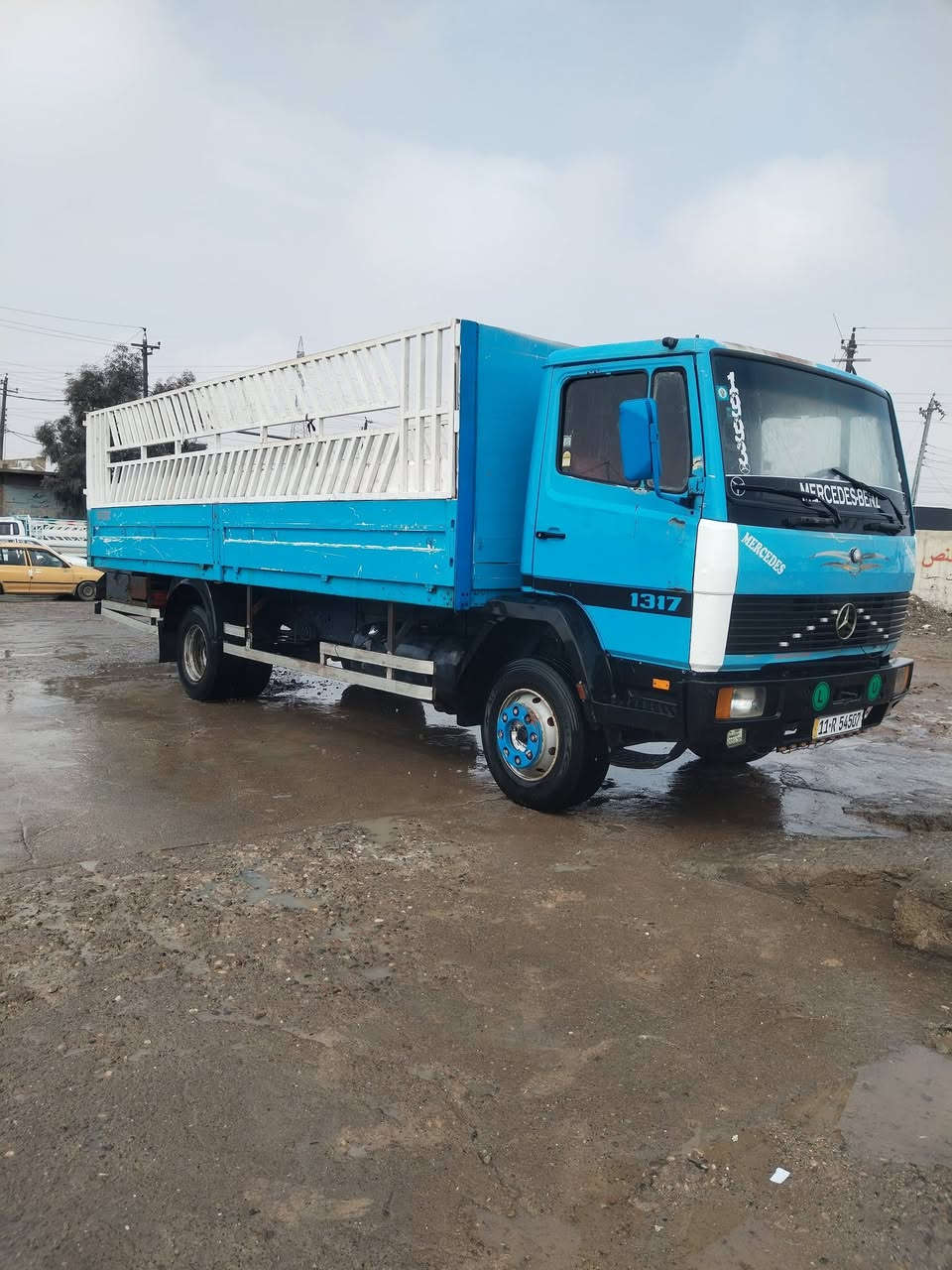 محرك سوبر سبعة كير  رقم بغداد رقم انكليزي  بسمي حمولة ثلاثة طن ***********  السعر ١٢٠
البة للبيع مديل ٩٣
