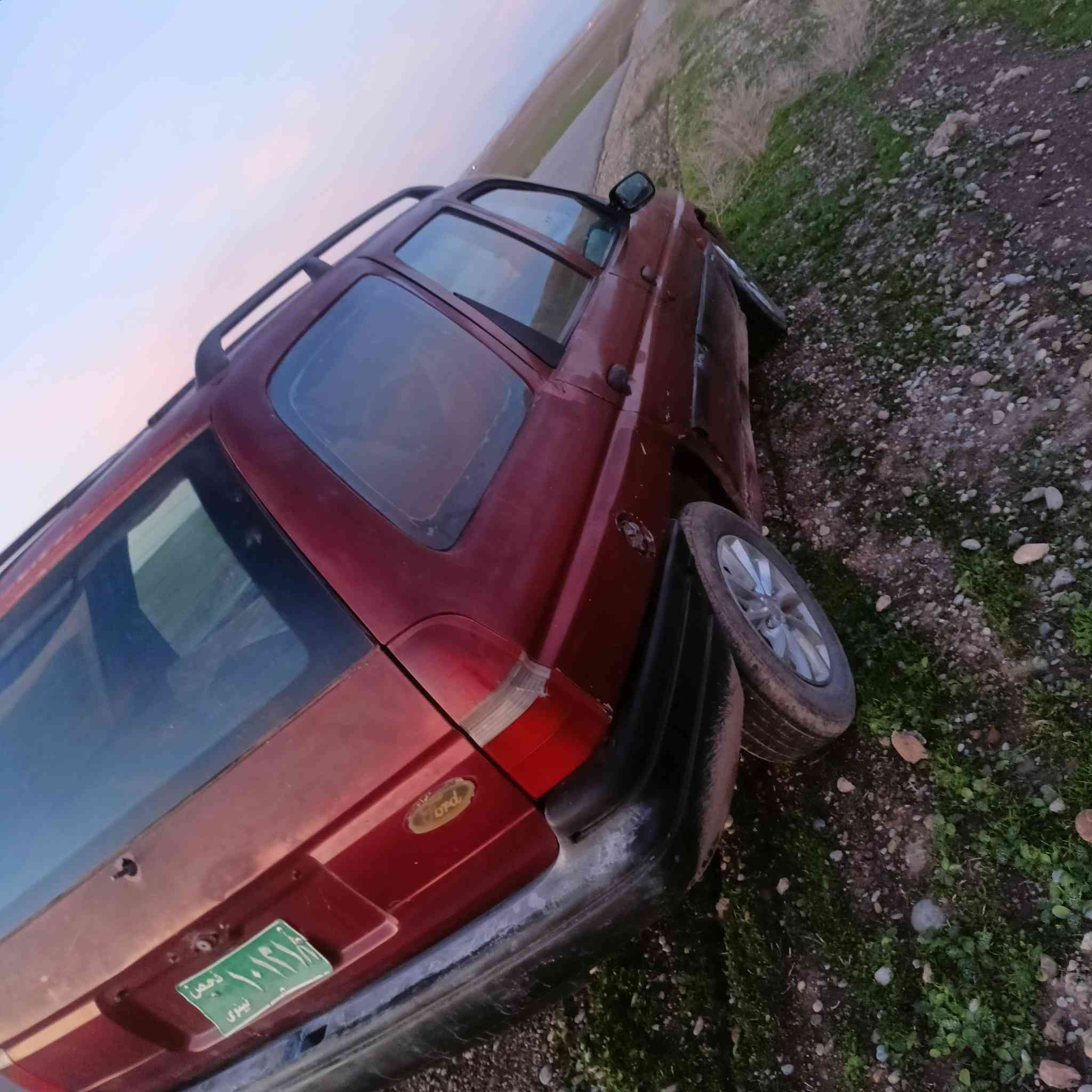 ا فورت موديل 1992 شرط الوكاله وتحويل محرك وكير شرط  السعر 9 وبيها مجال ***********
