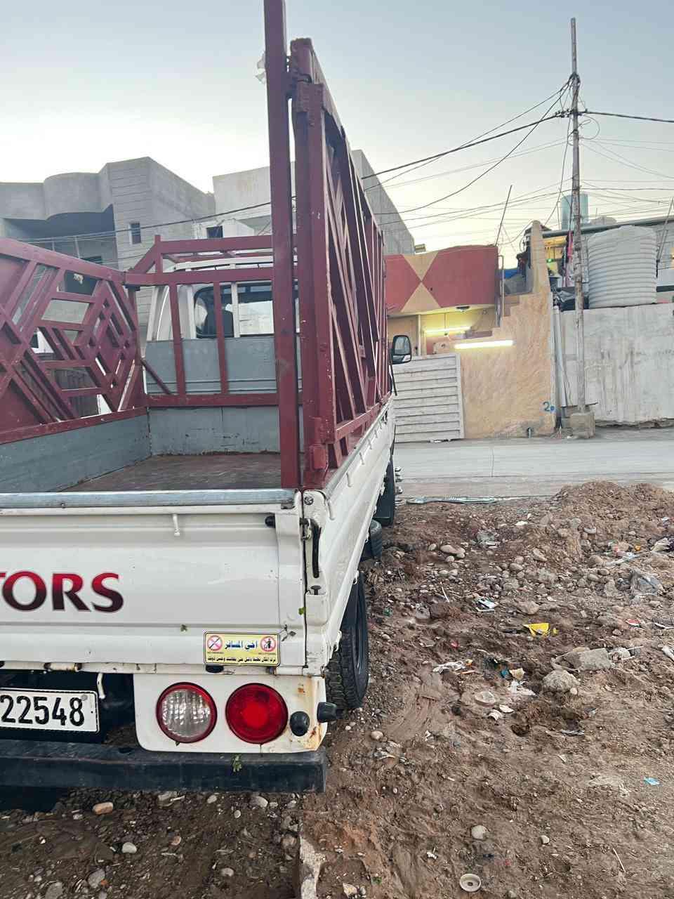 سلام عليكم كيا حمل للبيع موديل 2012 فحل عالي 4000 محرك كير مكفوله لا صرف لابخار طخم تايرات جدد داخل سياره نضيفه مكاني كركوك سعر 130 وبيها مجال الي يريد يستفسر يخابر على هذا رقم ***********
