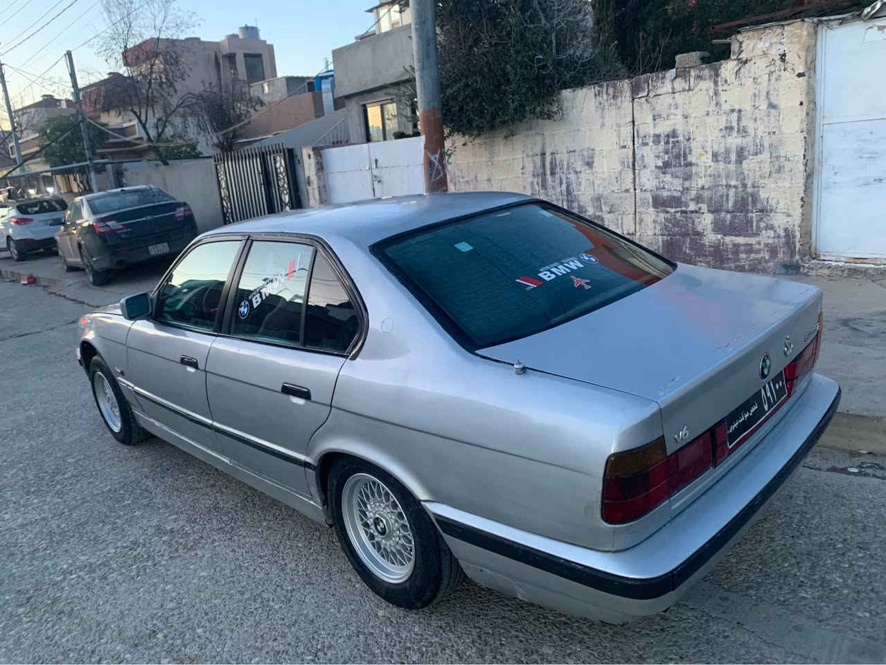 ماشااللە لە ماڵی هەموو لایەک نمونە لە جوانی
BMw ئارمي هه ديه يه ياني حلوج

مەکینە 525 گێڕ عادی
مۆدێل 1993
گێڕو مەکینەوە کارەبای و ئەکسلی بەشەرت 
ماشااللە زۆر زۆر بە قوەته 
تەقەو ڕەقەی نیە زۆر تنوتۆڵە
٤ جام کارەبا
چوار تایەو ویلی لۆکی لە ژێرە
ناوی زۆر زۆر جوان و پاکە
 26گەلاو مەعامەله
شوێن سليماني
ڕەحمەتت لێ بێ جوان بیخوێنەوەو ئەو کات نامە بنیرە لە ***********
 وەتسئەپی لەسەرە 
بچوکی هەموو لایەکم السليمانية, العراق
